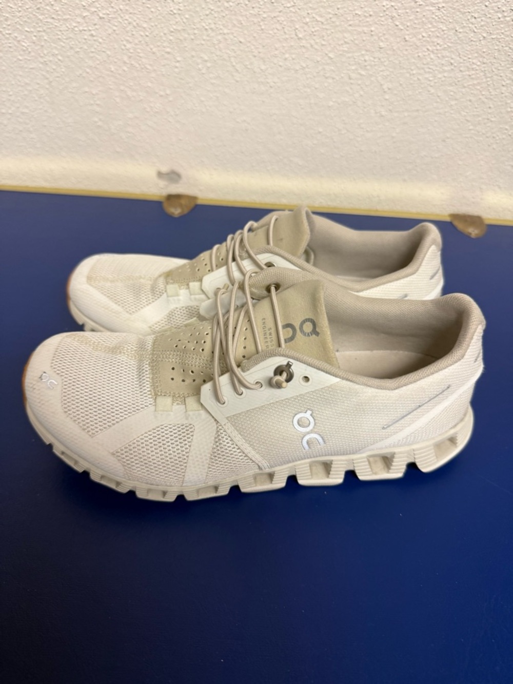 On Cloudswift Women's Athletic Shoes in Beige/Off-White